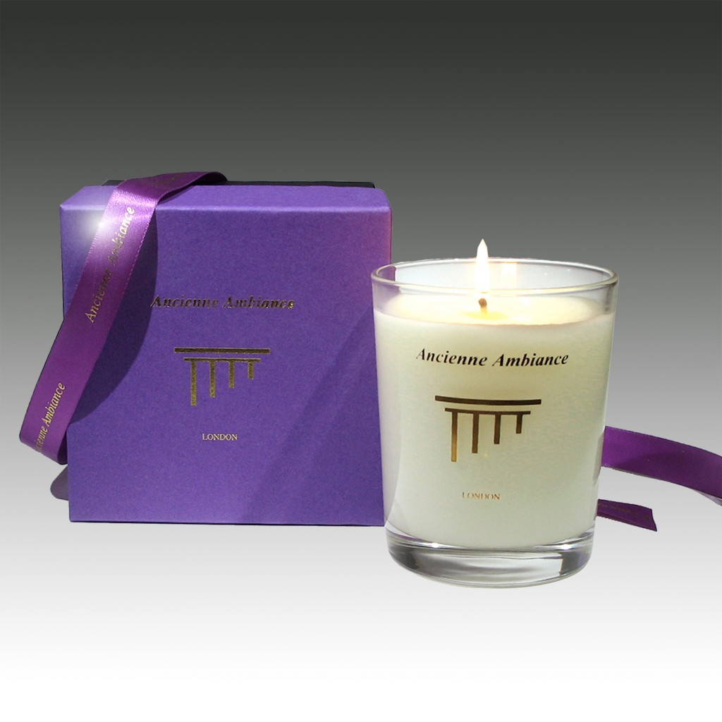 AncienneBoxedCandle