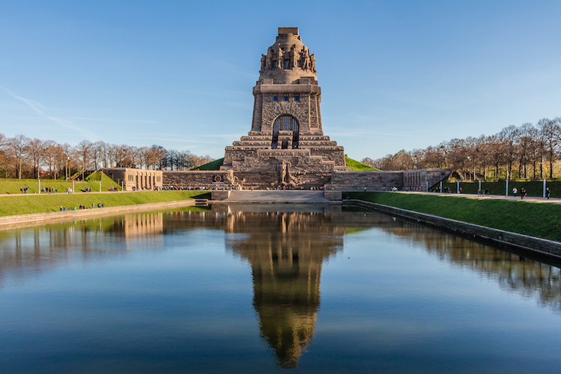 Völkerschlachtdenkmal zu Leipzig im Herbst